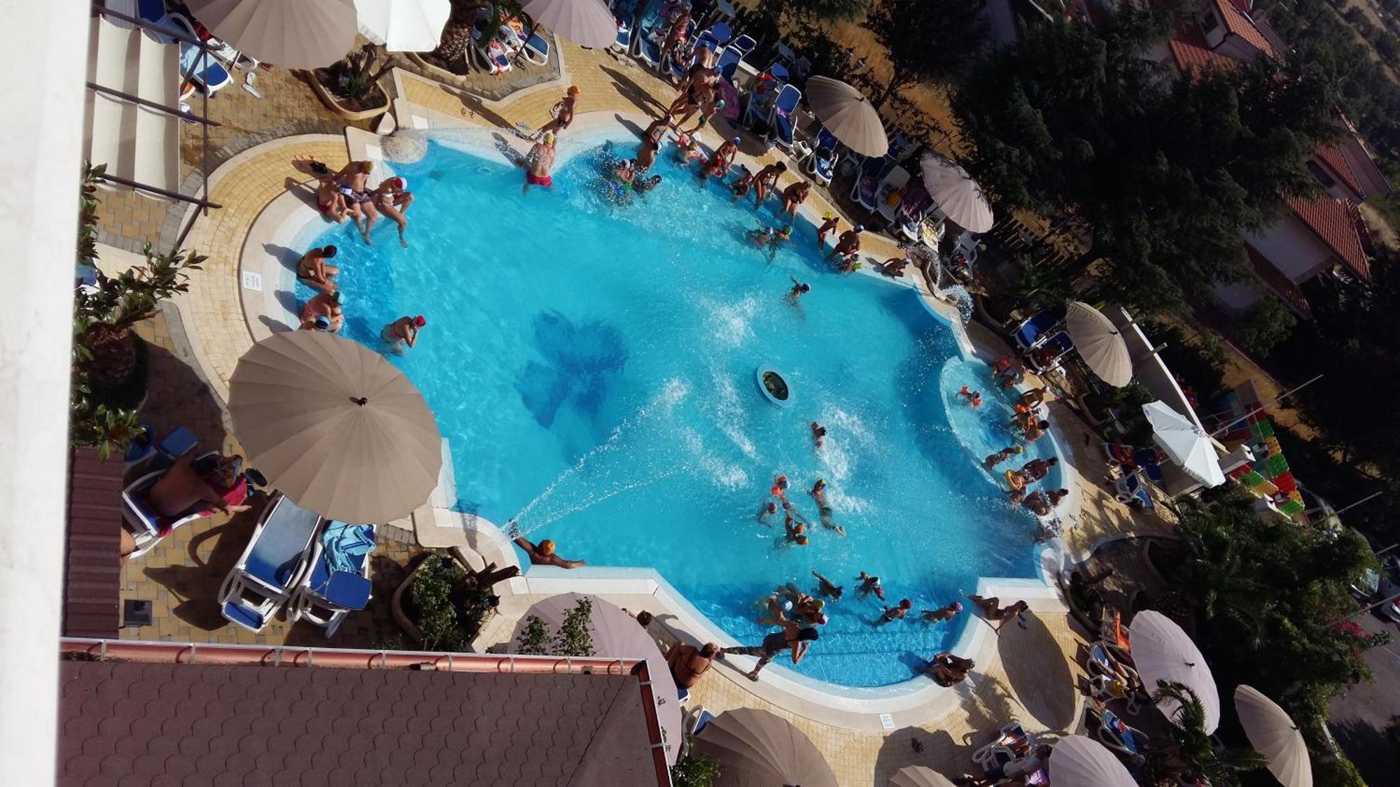 Grand Hotel Degli Angeli ซานโจวานนี โรตอนโด ภายนอก รูปภาพ