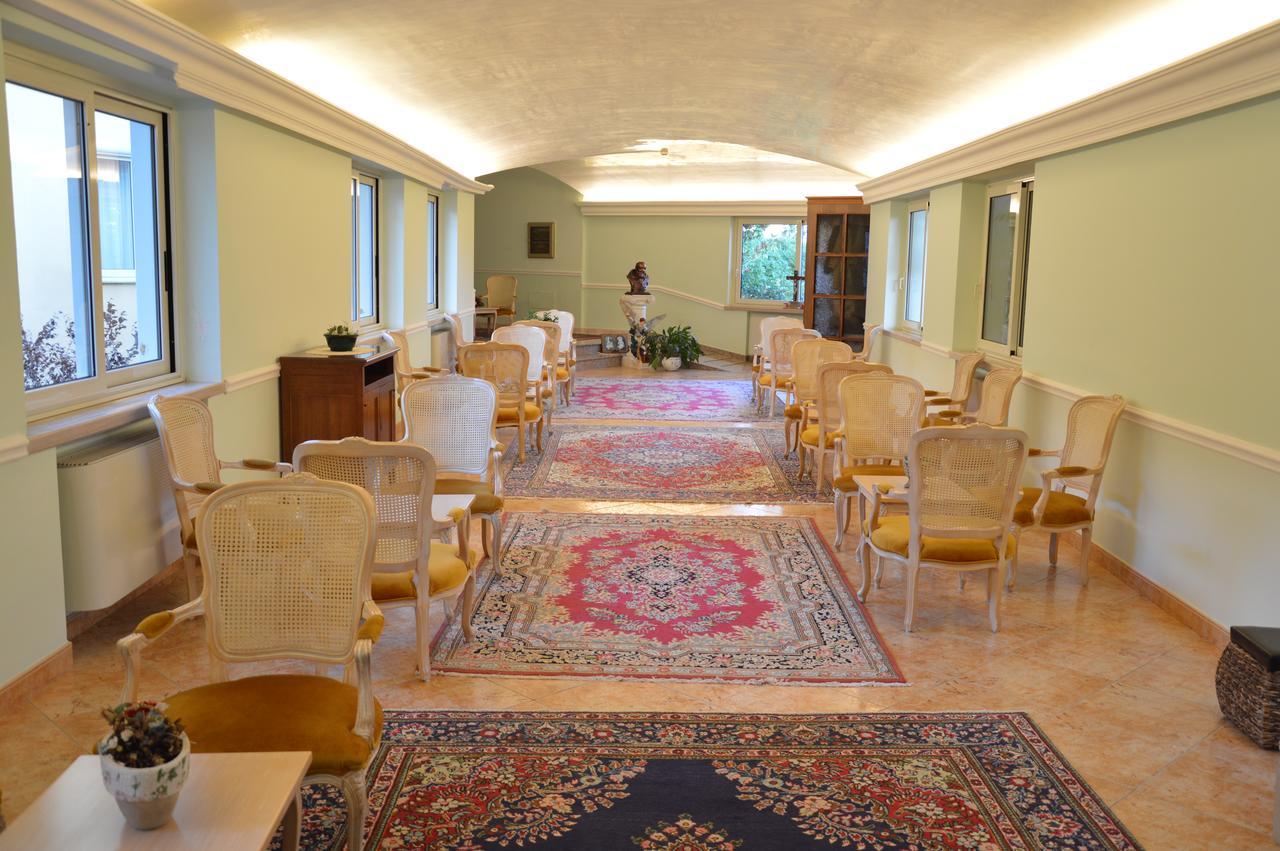 Grand Hotel Degli Angeli ซานโจวานนี โรตอนโด ภายนอก รูปภาพ