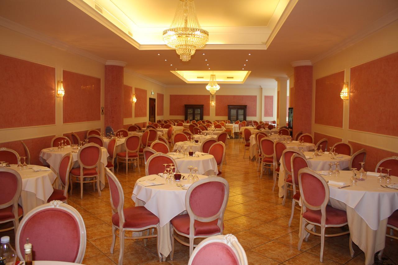 Grand Hotel Degli Angeli ซานโจวานนี โรตอนโด ภายนอก รูปภาพ