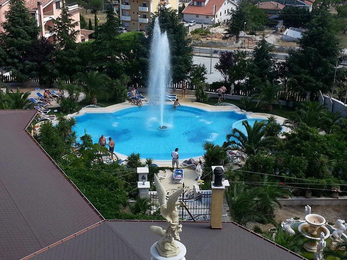 Grand Hotel Degli Angeli ซานโจวานนี โรตอนโด ภายนอก รูปภาพ