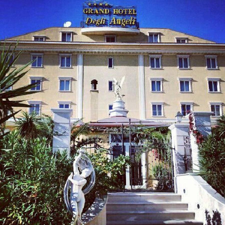Grand Hotel Degli Angeli ซานโจวานนี โรตอนโด ภายนอก รูปภาพ